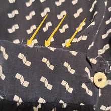 Load image into Gallery viewer, 1930s 1940s - Adorable Printed Silk Blouse - W34 (88cm)