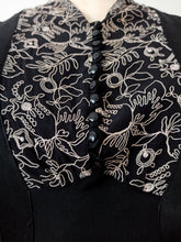 Cargar imagen en el visor de la galería, 1930s - Outstanding Hand Embroidered Black Crepe Silk Dress - W31 (80cm)