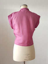 Charger l'image dans la galerie, 1950s - FRANCE - DEADSTOCK - Orchid Smoked Cotton Blouse - Sz. 44