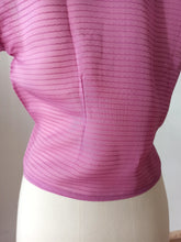 Charger l'image dans la galerie, 1950s - FRANCE - DEADSTOCK - Orchid Smoked Cotton Blouse - Sz. 44