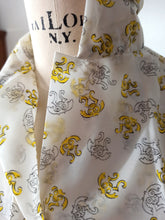 Charger l'image dans la galerie, 1950s - FRANCE - DEADSTOCK - Printed Nylon Blouse - Sz. 42