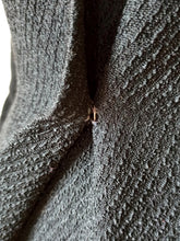 Cargar imagen en el visor de la galería, 1930s 1940s - Superb Black Buckle Back Wool Coat - W29 (74cm)