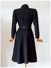 Cargar imagen en el visor de la galería, 1930s 1940s - Superb Black Buckle Back Wool Coat - W29 (74cm)