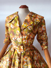 Charger l'image dans la galerie, 1950s - LADY LM - Spectacular Abstract Roseprint Silk Dress - W31 (78cm)