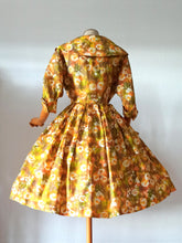 Charger l'image dans la galerie, 1950s - LADY LM - Spectacular Abstract Roseprint Silk Dress - W31 (78cm)