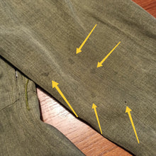 Cargar imagen en el visor de la galería, 1940s - Gorgeous Green Cotton Silk Dress - W35 (88cm)