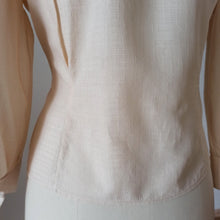 Cargar imagen en el visor de la galería, 1940s 1950s - Gorgeous Textured Silk Blouse - Sz 46