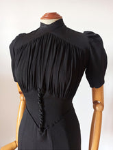 Cargar imagen en el visor de la galería, 1930s - Delicious Black Crepe Dress - W28 (72cm)