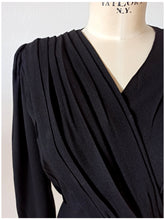 Load image into Gallery viewer, 1930s 1940s - Elegant Black Crepe Stole Dress - W33 (84cm)