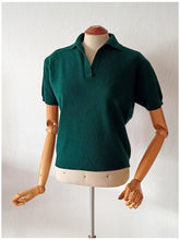 Charger l'image dans la galerie, 1950s - LYLE & SCOTT, Scotland - Forest Green Lambswool Jumper