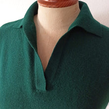 Charger l'image dans la galerie, 1950s - LYLE & SCOTT, Scotland - Forest Green Lambswool Jumper