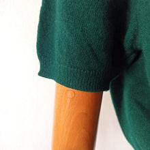 Charger l'image dans la galerie, 1950s - LYLE & SCOTT, Scotland - Forest Green Lambswool Jumper