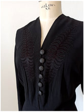 Load image into Gallery viewer, 1930s 1940s - Superb Black Crepe Dress - W35 (90cm)