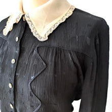 Cargar imagen en el visor de la galería, 1930s - Gorgeous Textures Art Deco Dress - W34 (86cm)