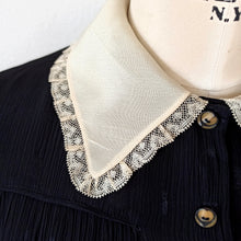 Cargar imagen en el visor de la galería, 1930s - Gorgeous Textures Art Deco Dress - W34 (86cm)