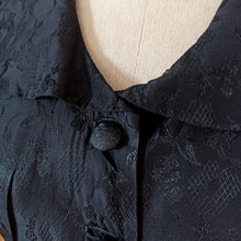 Laden Sie das Bild in den Galerie-Viewer, 1940s 1950s - Superb Black Embroidered New Look Blouse - W26 (66cm)