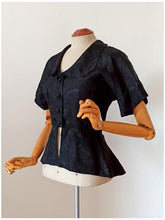 Laden Sie das Bild in den Galerie-Viewer, 1940s 1950s - Superb Black Embroidered New Look Blouse - W26 (66cm)