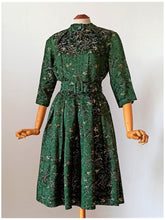 Cargar imagen en el visor de la galería, 1940s 1950s - Outstanding Beauty Embroidered Dress - W27.5 (70cm)