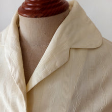 Cargar imagen en el visor de la galería, 1940s 1950s - Gorgeous Vanilla Cotton Blouse - Sz.44