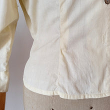 Cargar imagen en el visor de la galería, 1940s 1950s - Gorgeous Vanilla Cotton Blouse - Sz.44