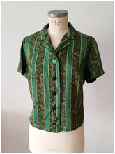 Load image into Gallery viewer, 1950s 1960s - Cute Green Satin Printed Blouse - Sz. L/XL