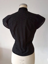 Charger l'image dans la galerie, 1950s - KJS, Germany - Adorable Black Cotton Lace Blouse - Sz.44