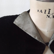 Charger l'image dans la galerie, 1940s - Spectacular Velvet Silk Lace Night Dress - Sz 42 - W29 (74cm)