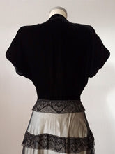Charger l'image dans la galerie, 1940s - Spectacular Velvet Silk Lace Night Dress - Sz 42 - W29 (74cm)
