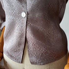 Cargar imagen en el visor de la galería, 1940s - Gorgeous Lilac Textured Rayon Blouse - Sz 42