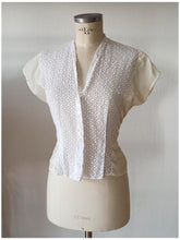 Carica l'immagine nel visualizzatore di Gallery, 1950s - Adorable Satin Cotton Lace Blouse - W34.5 (88cm)
