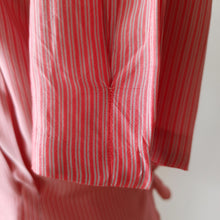 Load image into Gallery viewer, 1930s 1940s - Adorable Red Striped Satin Blouse - W39 (100cm)