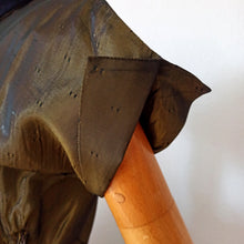 Charger l'image dans la galerie, 1940s 1950s - Stunning Green Silk Velvet Dress - W27.5 (70cm)