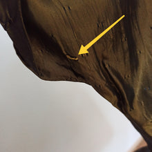 Charger l'image dans la galerie, 1940s 1950s - Stunning Green Silk Velvet Dress - W27.5 (70cm)