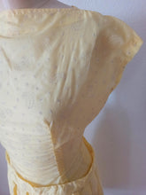 Charger l'image dans la galerie, 1940s - Delightful Yellow Pale Sheer Dress - W27 (68cm)