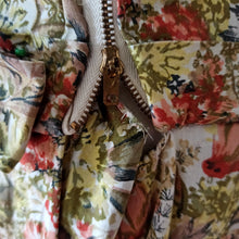 Cargar imagen en el visor de la galería, 1940s - Stunning Floral Puff Sleeves Cotton Dress - W26 (66cm)