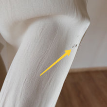 Cargar imagen en el visor de la galería, 1940s - Exquisite Silk Crepe Embroidery Blouse - Sz. 48