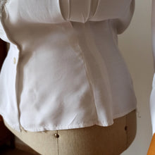 Cargar imagen en el visor de la galería, 1940s - Exquisite White Rayon Blouse - W28 (72cm)