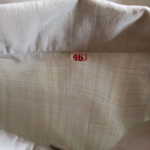 Load image into Gallery viewer, 1950s - Beautiful Light Green Textured Silk Blouse - Sz.46