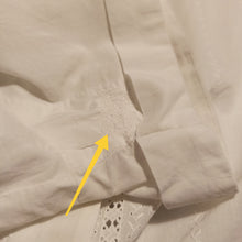 Charger l'image dans la galerie, 1950s - ZETA, France - Lovely White Cotton Blouse - Sz.50