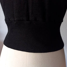 Charger l'image dans la galerie, 1950s - CHRISTELLE, France - Deadstock Stunning Jumper - Sz 44