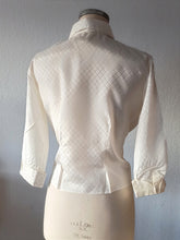 Charger l'image dans la galerie, 1950s - FRENCH DEADSTOCK - Rayon Silk Blouse - Sz 46