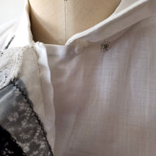 Charger l'image dans la galerie, 1950s - FRENCH DEADSTOCK - Black & White Cotton Blouse - Sz 46