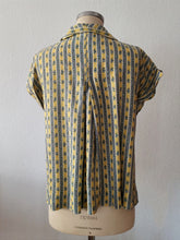 Charger l'image dans la galerie, 1950s - Adorable Pregnancy Rayon Blouse - Sz 42