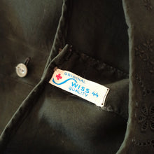Laden Sie das Bild in den Galerie-Viewer, 1960s - SWISS QUALITY, Switzerland - Cute Black Cotton Blouse - Sz. 44