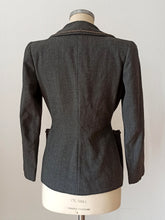 Cargar imagen en el visor de la galería, 1940s - Exquisite Grey Cotton Wool Jacket - W27.5 (70cm)