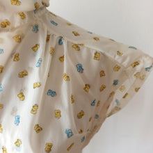 Charger l'image dans la galerie, 1950s - Salt & Pepper Novelty Print Nylon Blouse - Sz 42