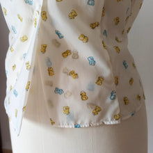 Charger l'image dans la galerie, 1950s - Salt & Pepper Novelty Print Nylon Blouse - Sz 42