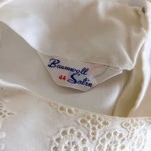 Charger l'image dans la galerie, 1950s 1960s - Delicious German White Cotton Satin Blouse - Sz 44