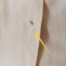 Cargar imagen en el visor de la galería, 1940s - Exquisite Embroidery Silk Blouse - Sz 46