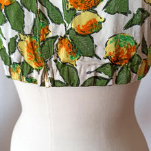 Charger l'image dans la galerie, 1950s - Spectacular Parisien Lemons Print Bolero Dress - W27.5 (70cm)